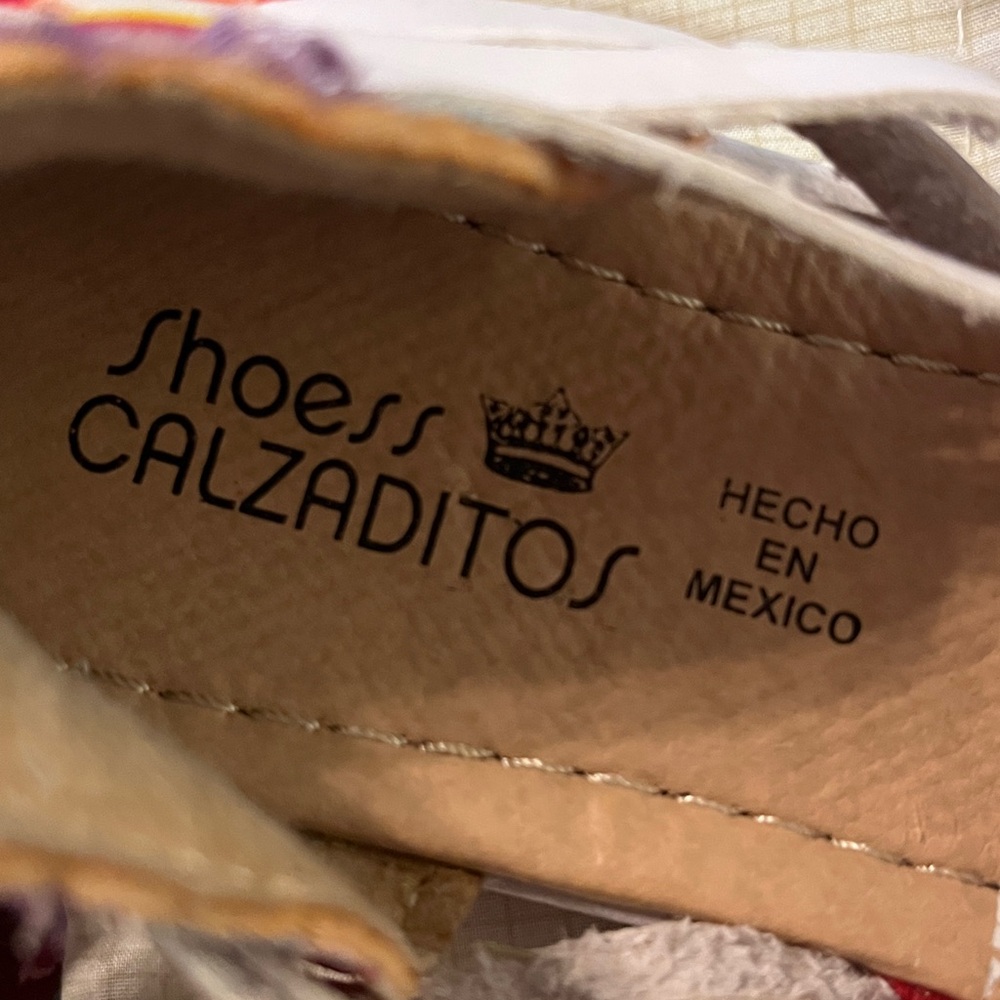 Multicolor Woven Women's Shoes - Picture 4 of 7